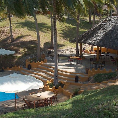 Kinasi Lodge Utende ภายนอก รูปภาพ