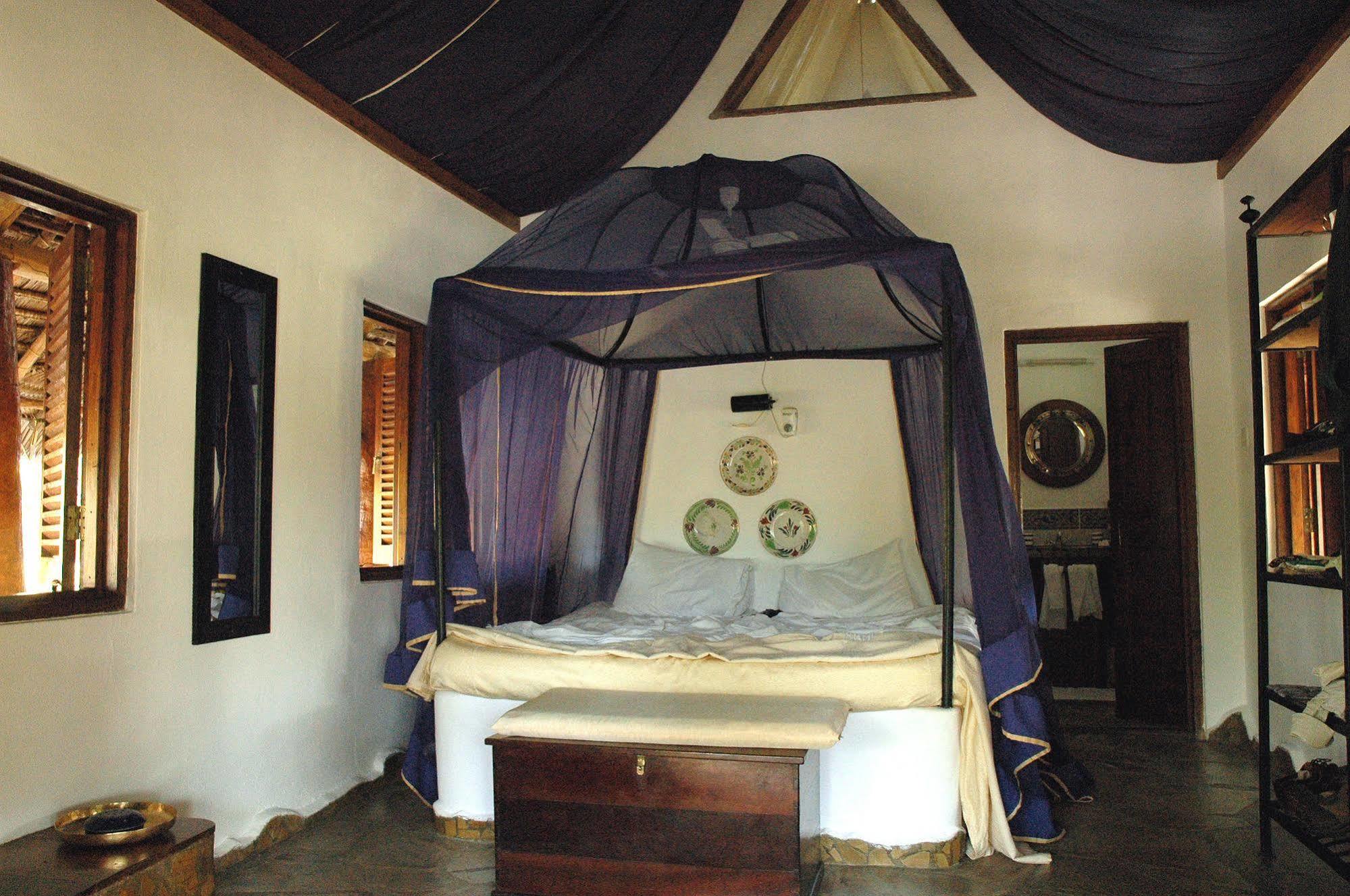 Kinasi Lodge Utende ภายนอก รูปภาพ